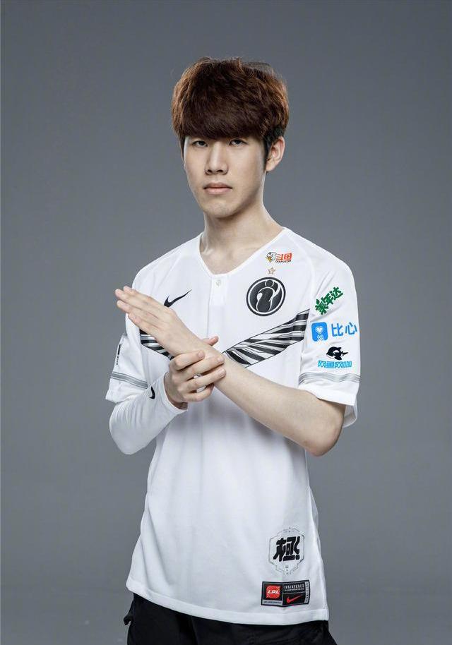 次用实际行 次用实际行